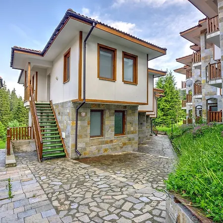 Raikov Ski Private Aparthotel