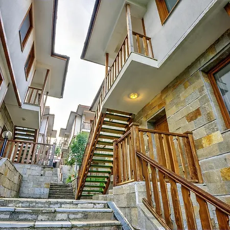 Raikov Ski Private Aparthotel
