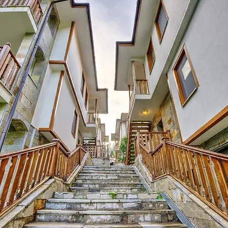 Raikov Ski Private Aparthotel *