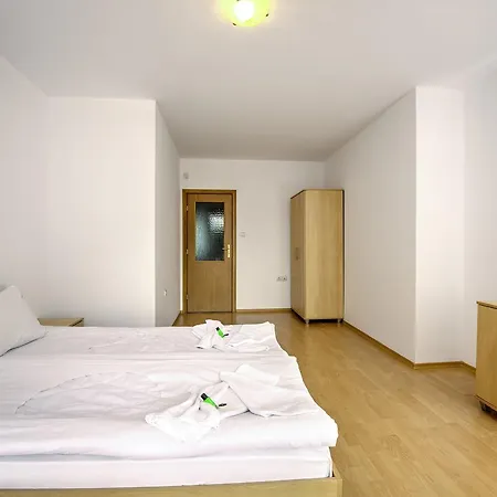 Raikov Ski Private Aparthotel *