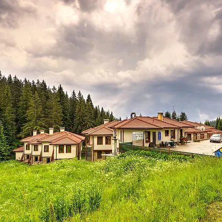 Raikov Ski Private Aparthotel
