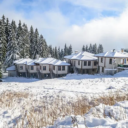 Raikov Ski Private Aparthotel